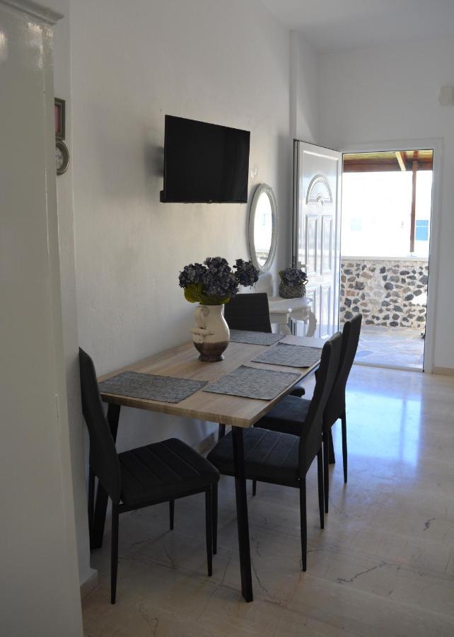 Apartamento Anezinas place Perissa  Exterior foto