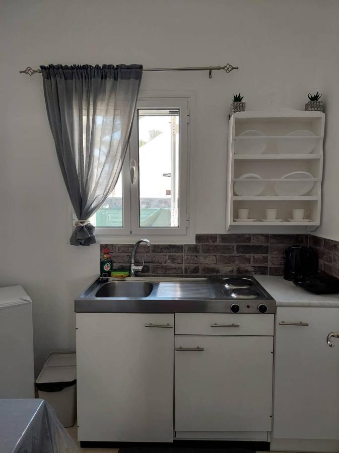 Apartamento Anezinas place Perissa  Exterior foto